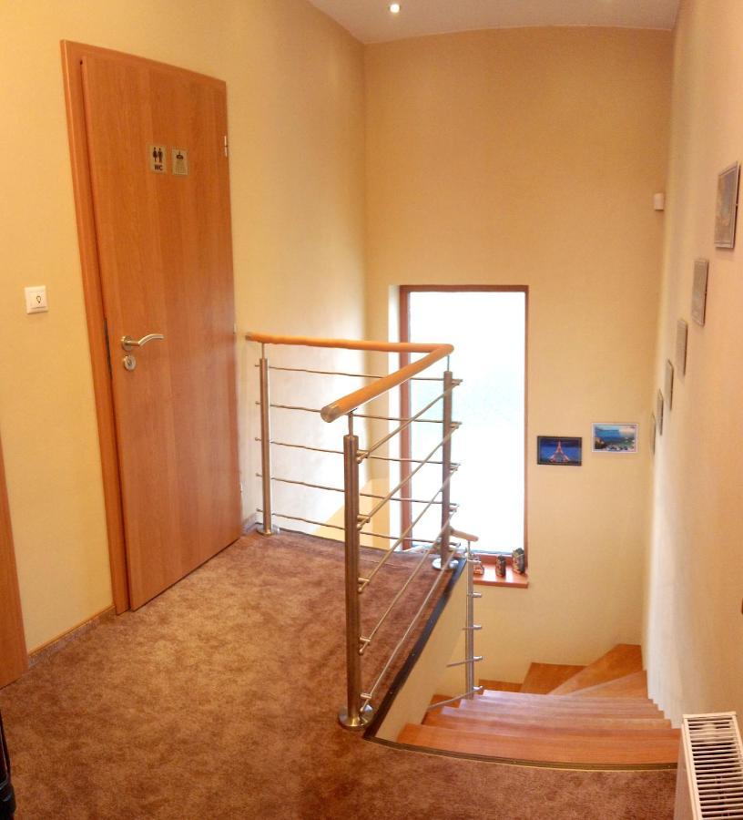 Apartament Lovely Apartment, Garden, Parking, Wifi, Netflix