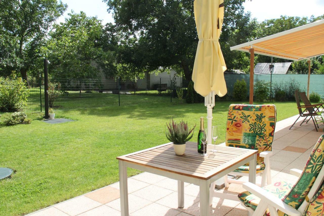 Apartament Lovely Apartment, Garden, Parking, Wifi, Netflix
